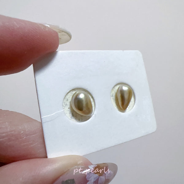 (Summer Sale) 頂級極光南洋濃金野生珍珠 5.5x8mm耳環 | Top Grade South Sea Keshi Deep Gold 5.5x8mm Earrings